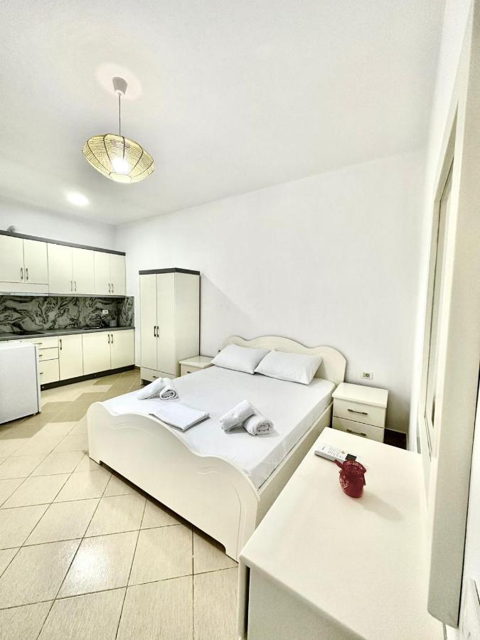Amar Apartments Sarandë Buitenkant foto
