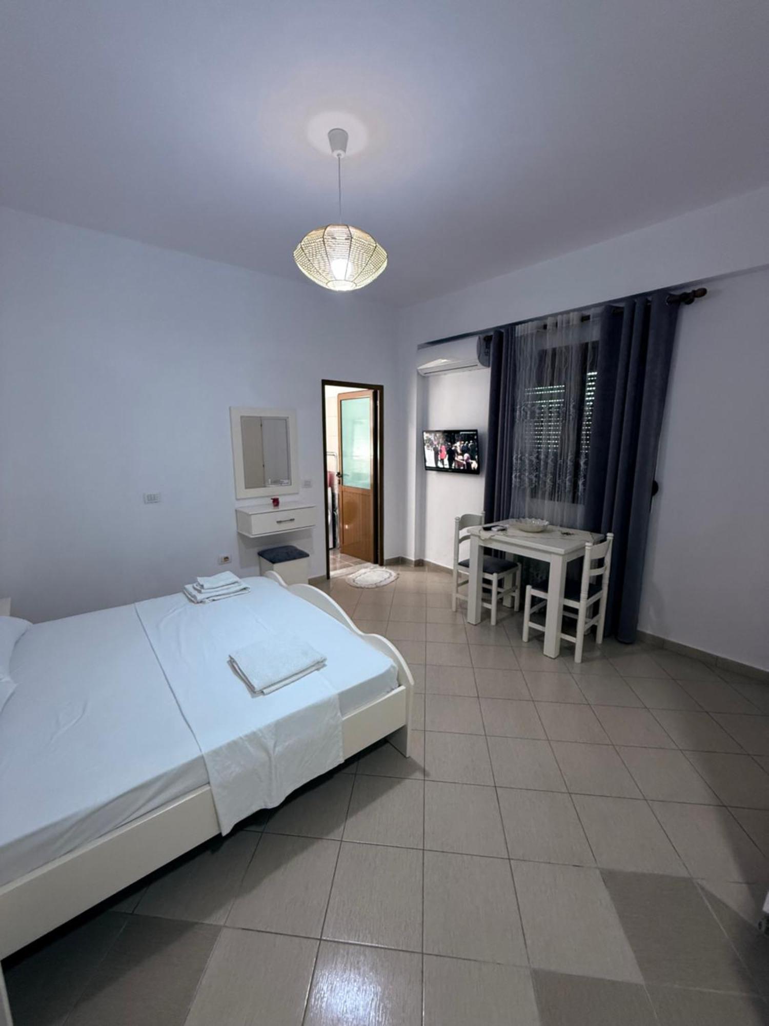 Amar Apartments Sarandë Buitenkant foto