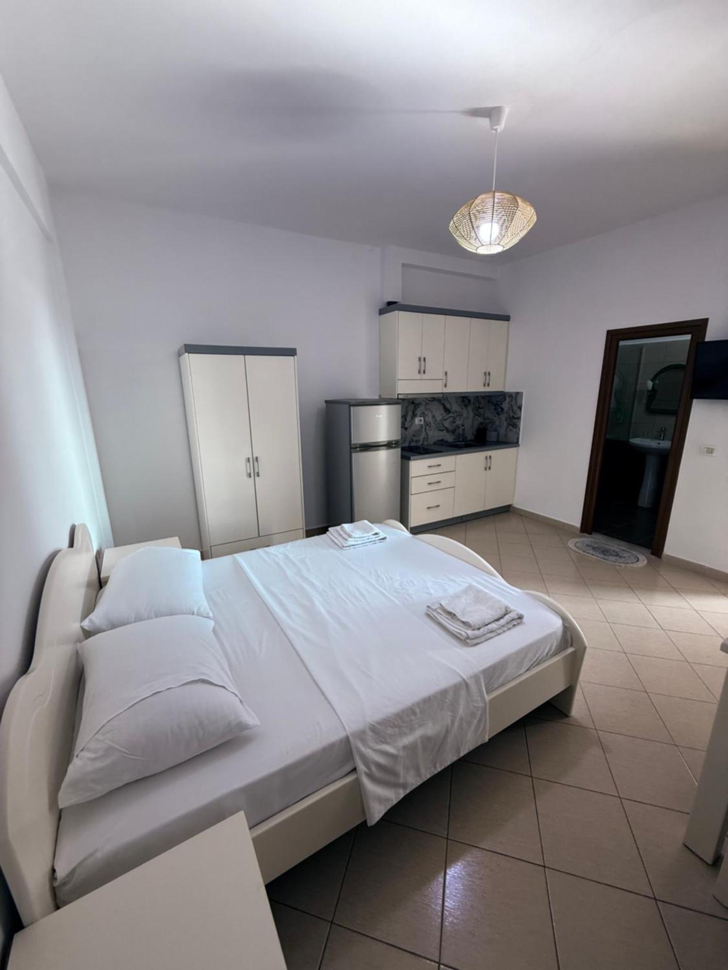 Amar Apartments Sarandë Buitenkant foto
