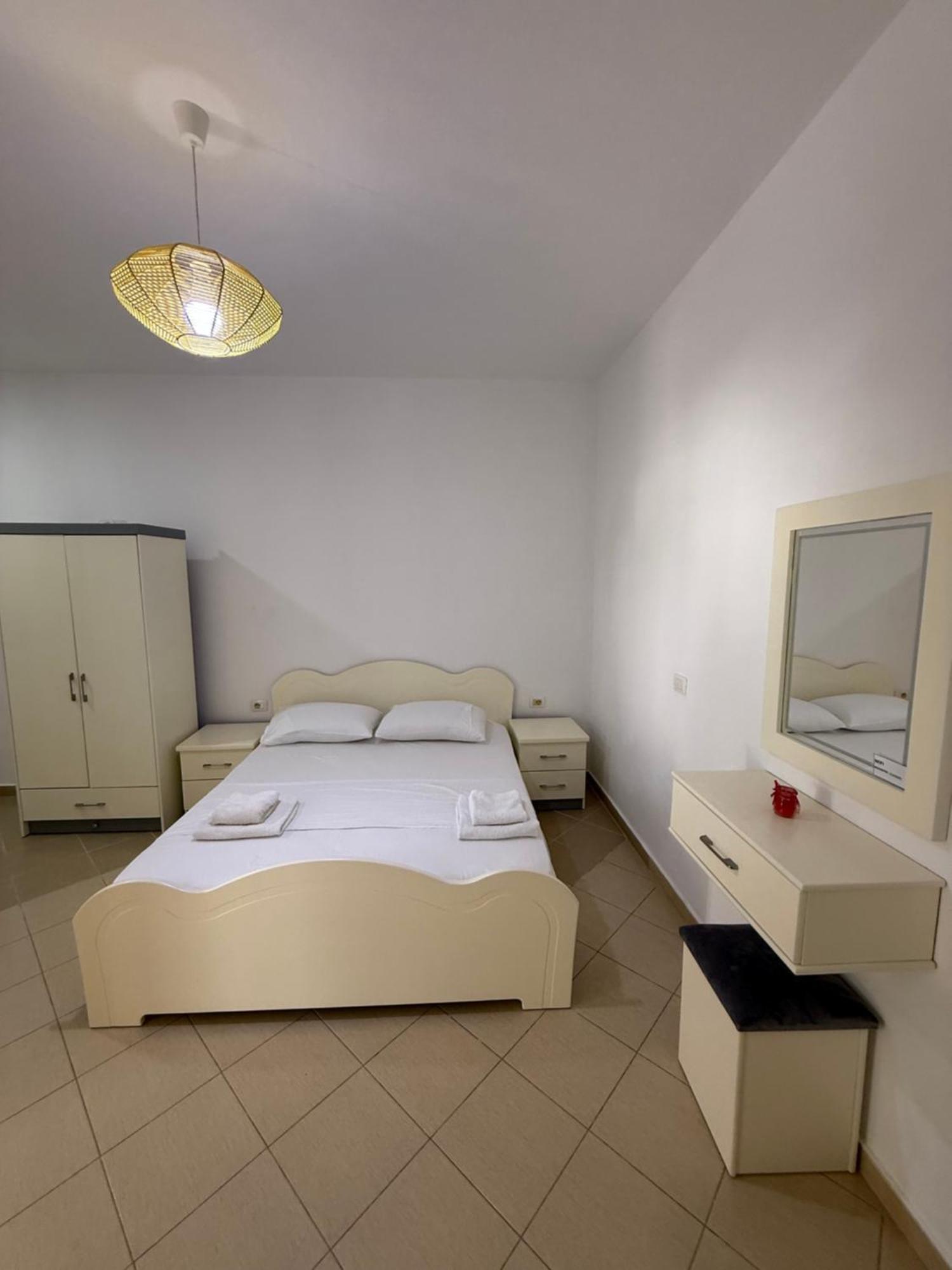 Amar Apartments Sarandë Buitenkant foto