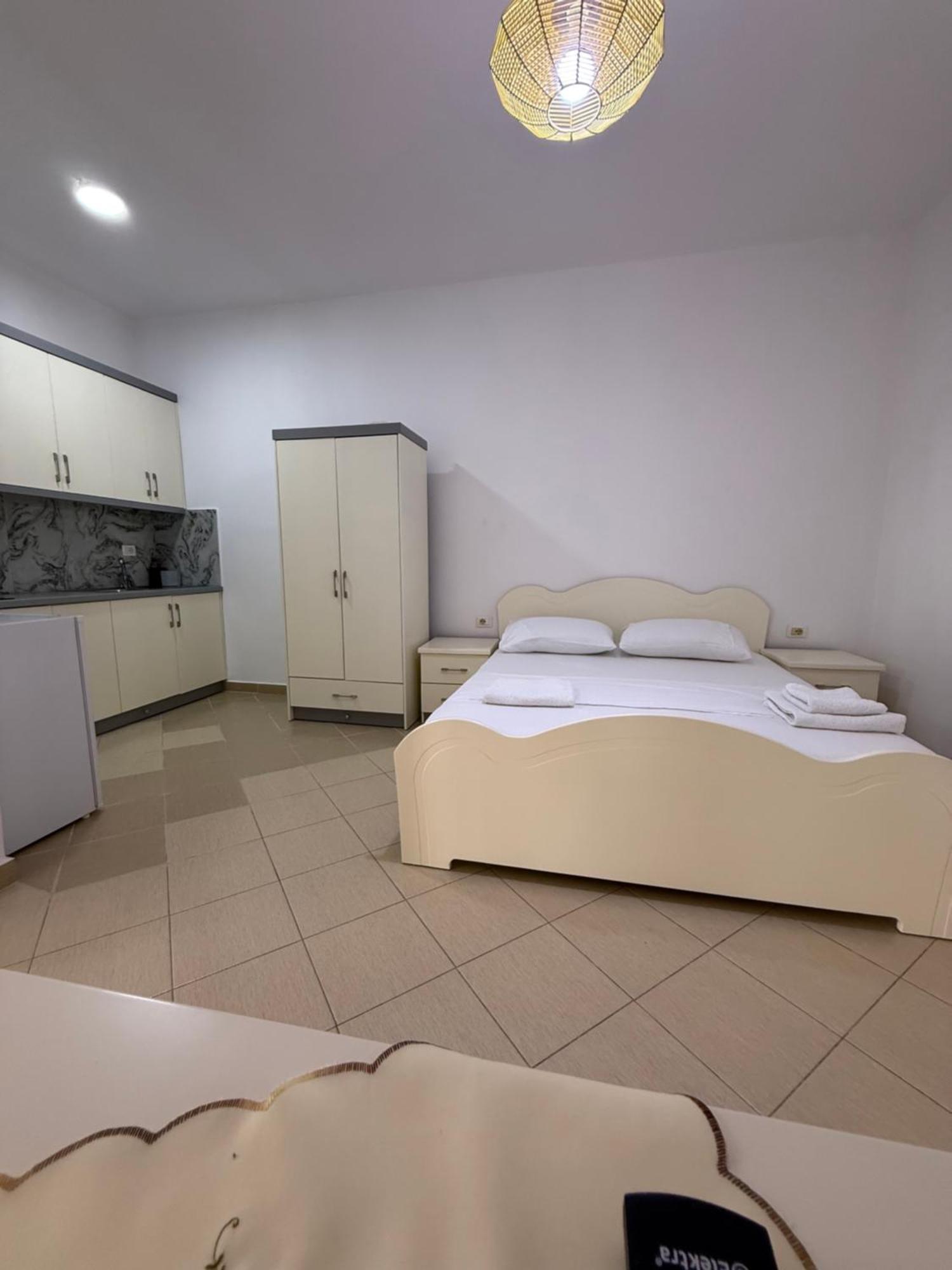 Amar Apartments Sarandë Buitenkant foto